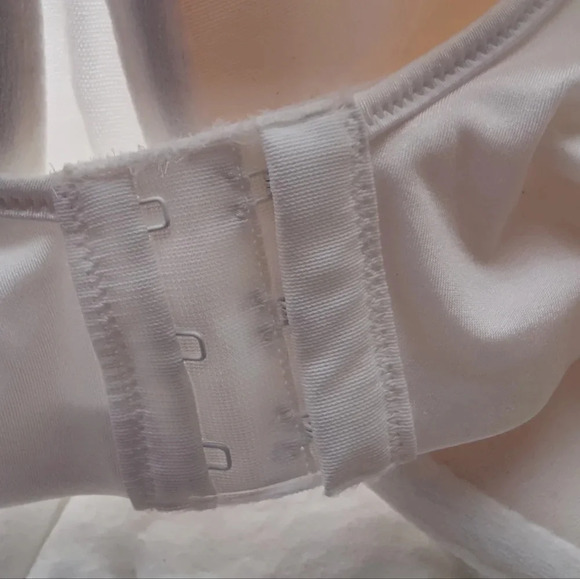 Bali Lace Desire Natural Lift Bra NWT 😍 - Picture 7 of 14